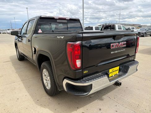 Used 2019 GMC Sierra 1500 SLE w/ SLE Value Package AWD/4WD image 5