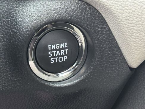 New 2025 Toyota RAV4 XLE image 27