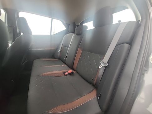 Used 2020 Nissan Kicks SR image 8