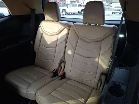 Used 2022 Cadillac XT6 Sport w/ Platinum Package image 10