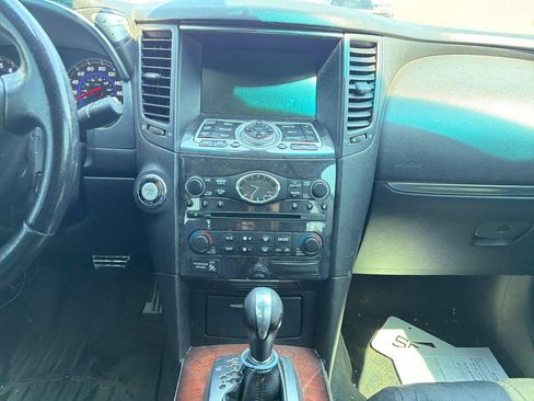 Used 2009 INFINITI FX35 AWD w/ Technology Pkg image 17