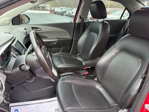 Used 2017 Chevrolet Sonic Premier image 19
