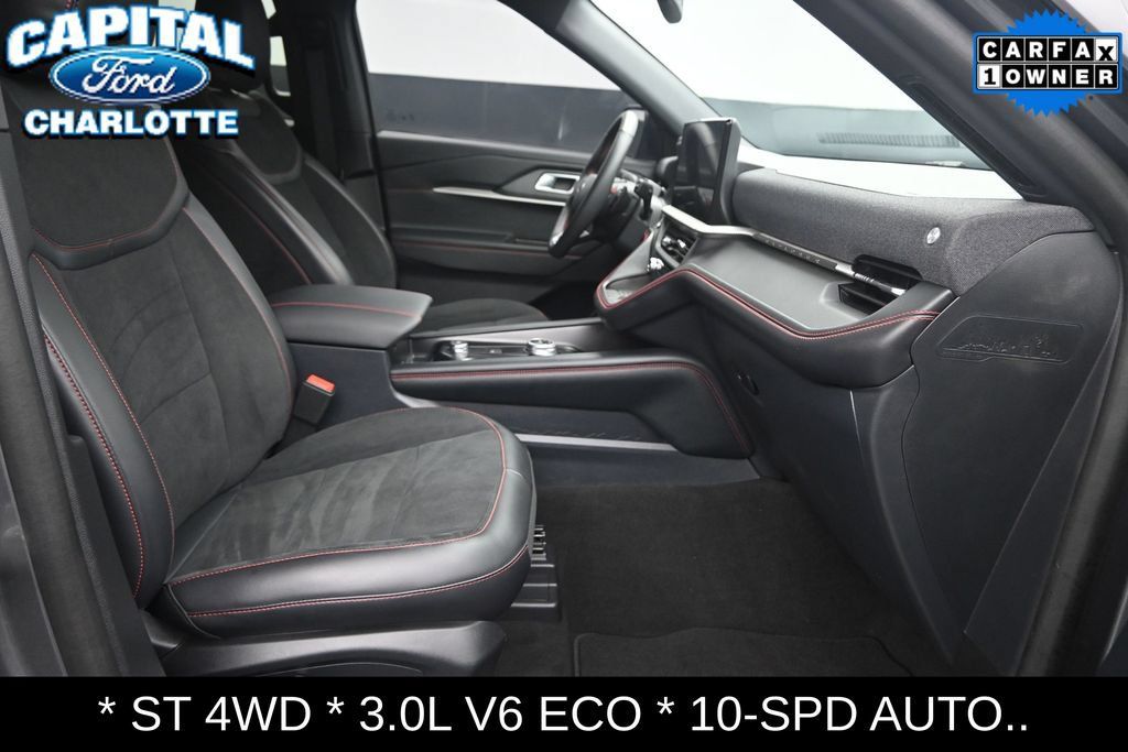 Used 2025 Ford Explorer ST AWD/4WD image 16