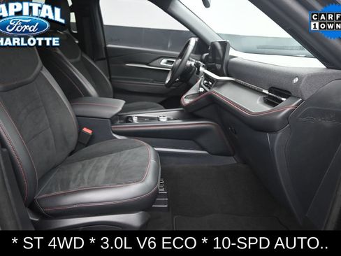Used 2025 Ford Explorer ST AWD/4WD image 16