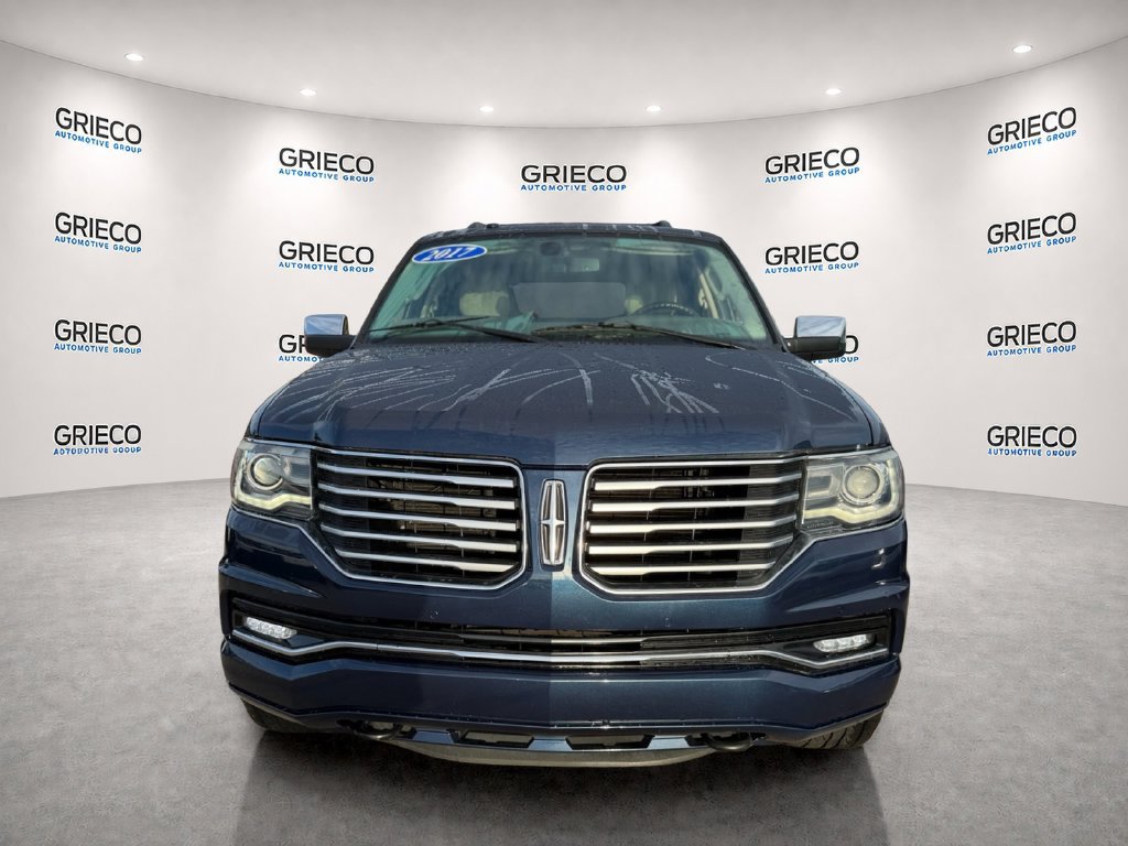 Used 2017 Lincoln Navigator Select RWD image 2