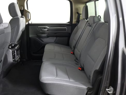 Used 2019 RAM 1500 Big Horn AWD/4WD image 33