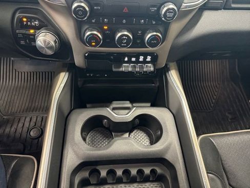 Used 2019 RAM 1500 Laramie AWD/4WD image 14