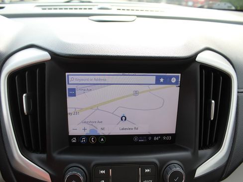Used 2022 GMC Terrain SLT w/ Infotainment Package II FWD image 18