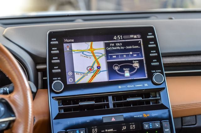 Used 2019 Toyota Avalon Limited FWD image 41