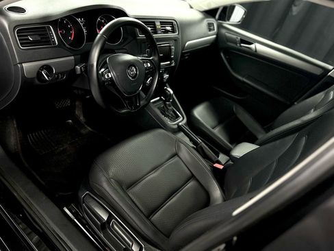 Used 2015 Volkswagen Jetta SE image 17