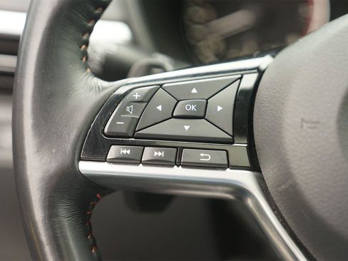 Used 2019 Nissan Altima 2.0 SR FWD image 23