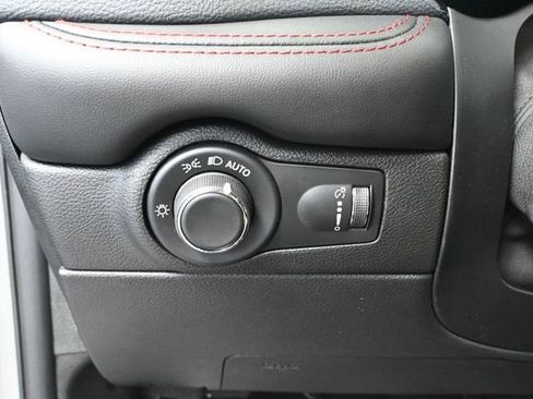 Used 2024 Dodge Durango R/T AWD/4WD image 33
