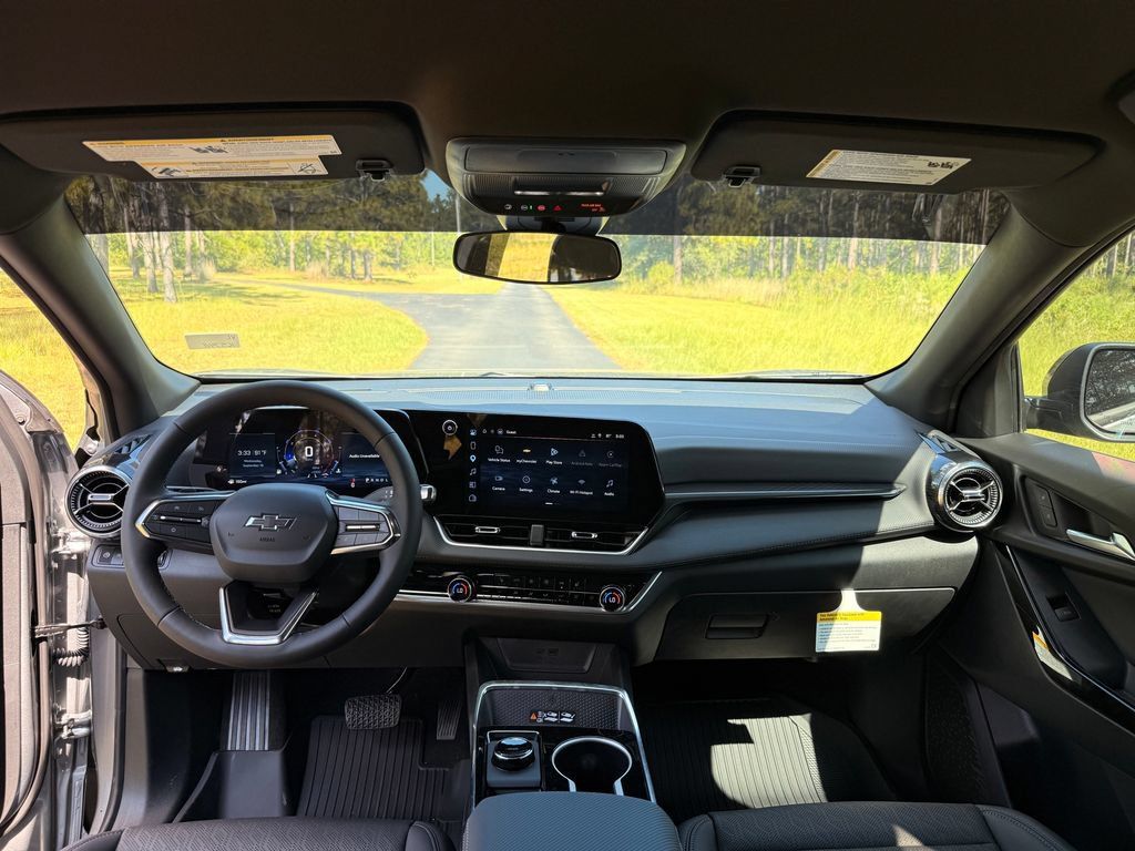 New 2027 Chevrolet Equinox LT w/ Convenience Package II FWD image 14