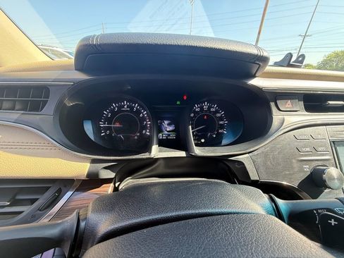 Used 2015 Toyota Avalon XLE Premium FWD image 17