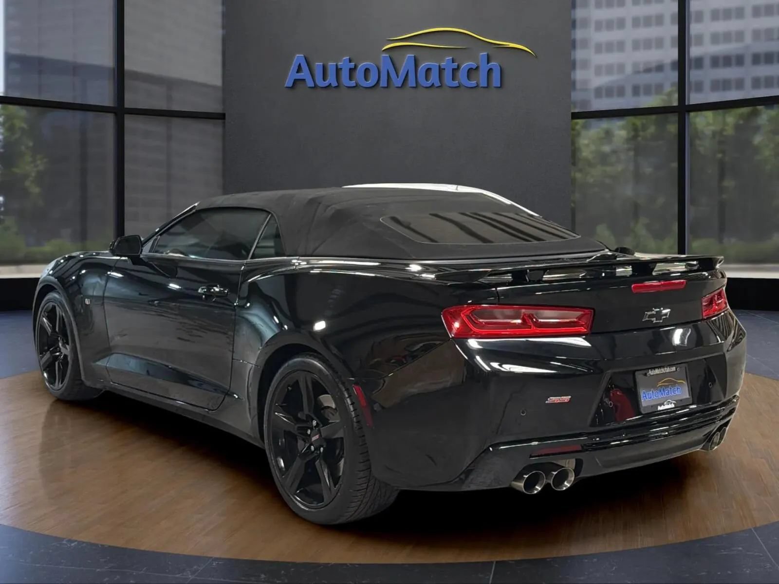 Used 2017 Chevrolet Camaro SS RWD image 8