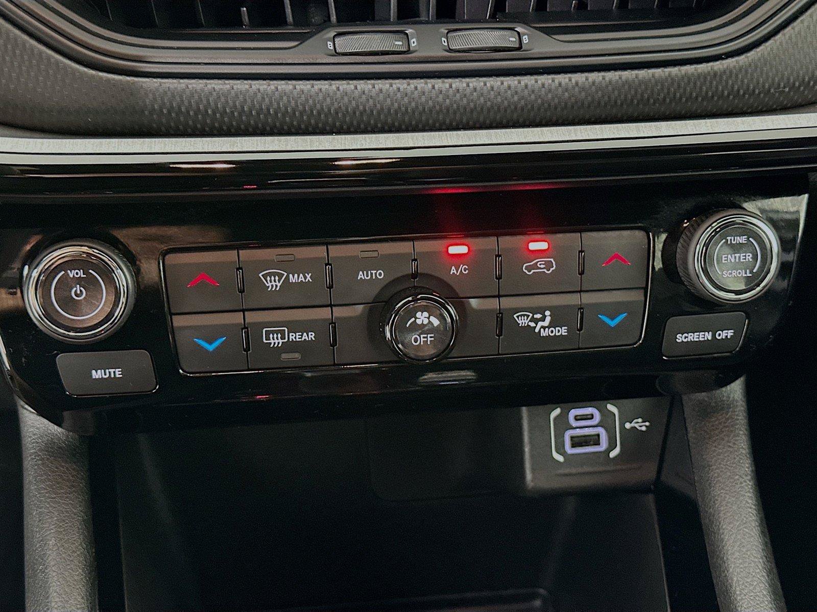 Certified 2026 Jeep Compass Trailhawk AWD/4WD image 9