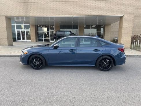 Certified 2025 Honda Civic Sport image 1