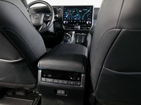 Used 2025 Lexus GX 550 550 Premium+ image 22