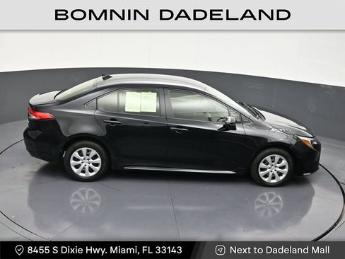 Used 2024 Toyota Corolla LE image 23