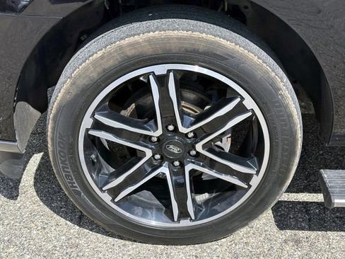 Used 2021 Ford Expedition Max Limited AWD/4WD image 8