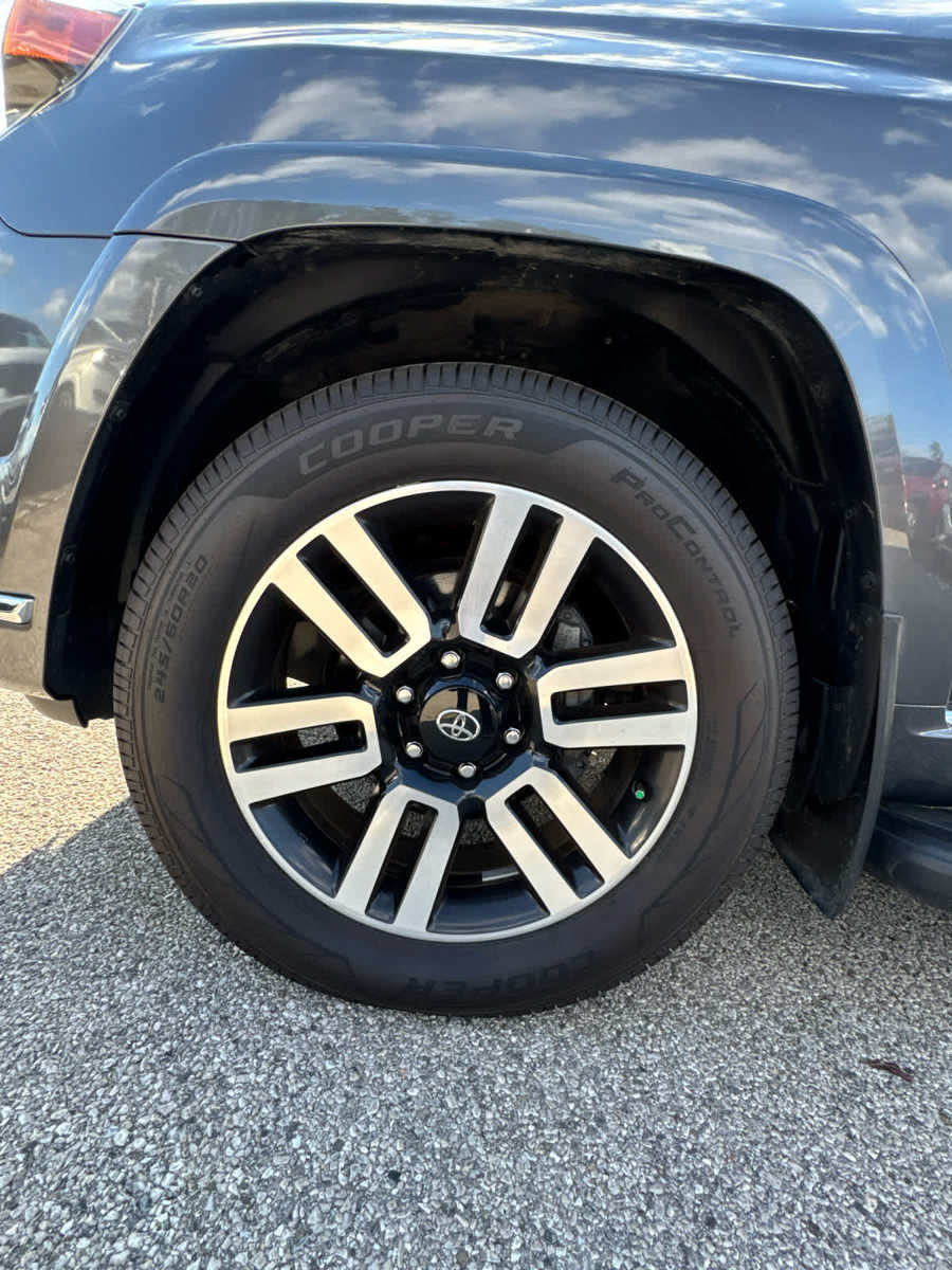 Used 2023 Toyota 4Runner Limited AWD/4WD image 16