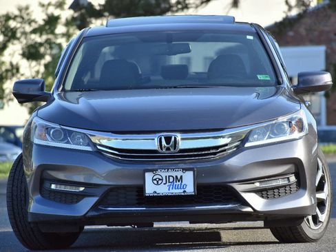 Used 2017 Honda Accord EX-L image 3