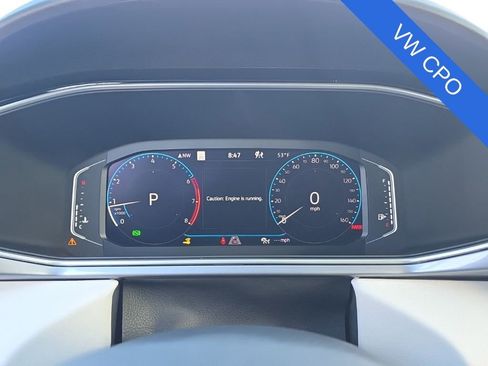 Used 2025 Volkswagen Taos SEL image 15