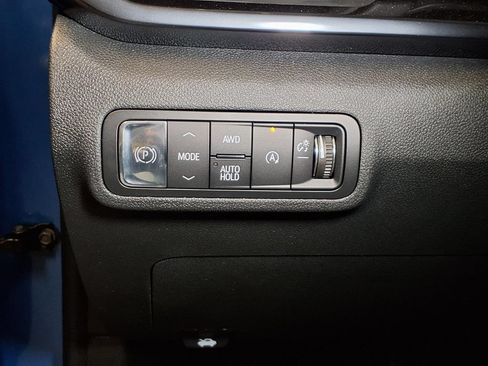 New 2026 GMC Terrain AT4 w/ Technology Package II AWD/4WD image 17