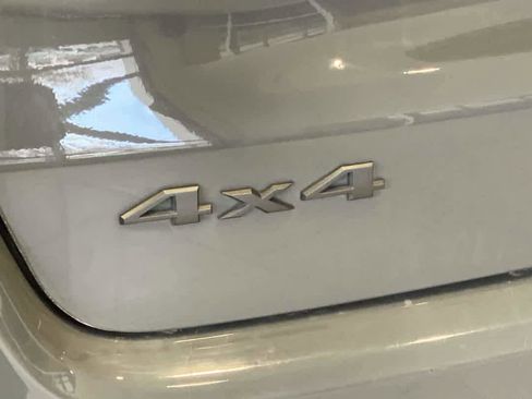 Used 2023 Jeep Compass Trailhawk image 11