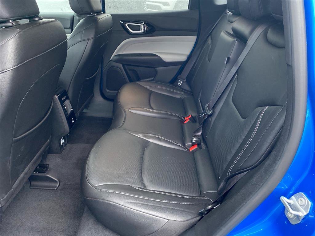 Used 2025 Jeep Compass Limited w/ Elite Group AWD/4WD image 24