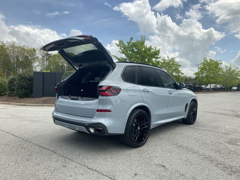 Used 2025 BMW X5 sDrive40i w/ M Sport Package image 47