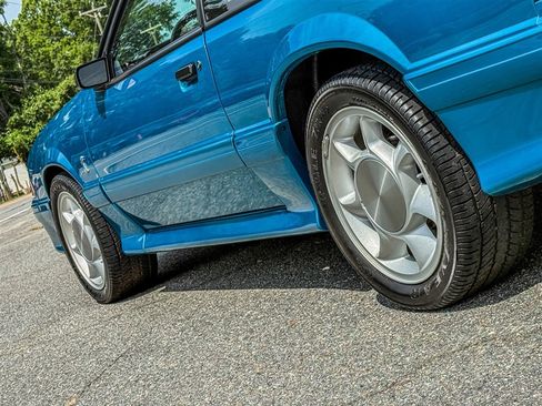 Used 1993 Ford Mustang Cobra RWD image 27
