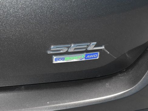 Used 2018 Ford Edge SEL w/ Equipment Group 201A AWD/4WD image 30