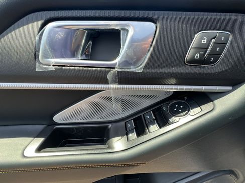 New 2026 Ford Explorer Tremor image 23