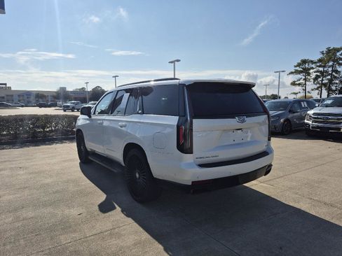 Used 2024 Cadillac Escalade Sport w/ LPO, ONYX Package image 5