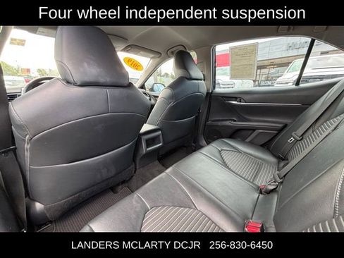 Used 2019 Toyota Camry SE image 16