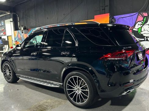 Used 2022 Mercedes-Benz GLE 450 GLE 450 4MATIC Hybrid image 3