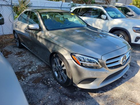 Used 2019 Mercedes-Benz C 300 Sedan image 2