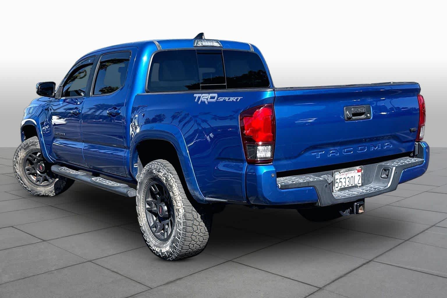 Used 2018 Toyota Tacoma TRD Sport w/ Technology Package RWD image 11