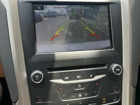 Used 2013 Ford Fusion SE FWD image 20