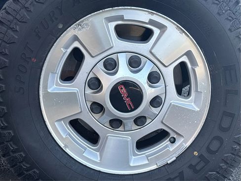 Used 2017 GMC Sierra 2500 SLE w/ HD SLE Preferred Plus Package image 30