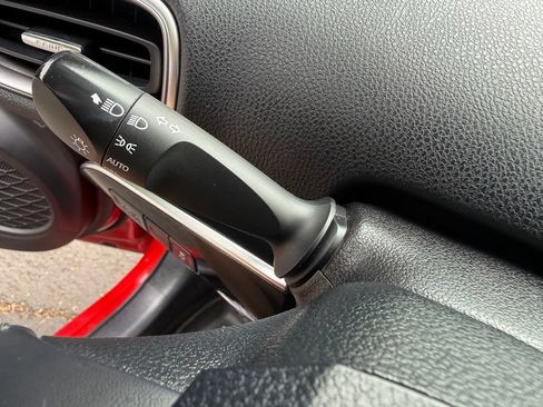 Used 2020 Toyota Prius Prime XLE FWD image 30