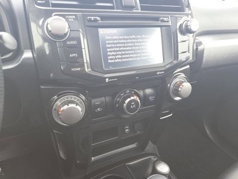 Used 2015 Toyota 4Runner Trail Premium AWD/4WD image 19