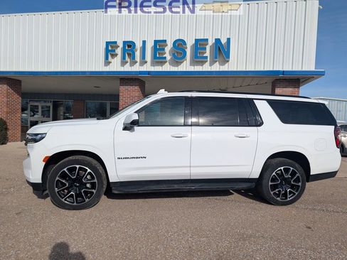 Used 2022 Chevrolet Suburban RST w/ Luxury Package image 2