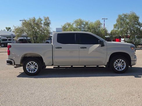 Used 2026 Chevrolet Silverado 1500 Custom RWD image 9