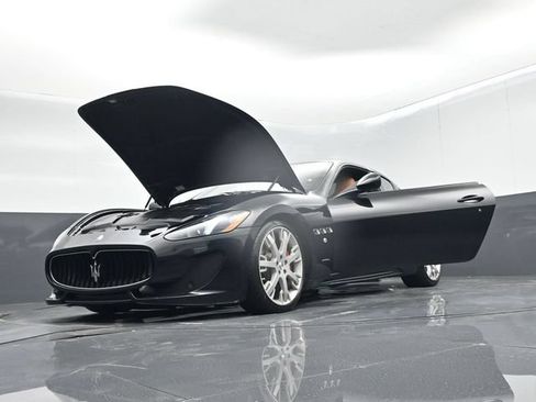 Used 2017 Maserati GranTurismo Sport RWD image 69
