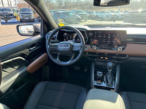 New 2026 GMC Canyon AT4 image 33