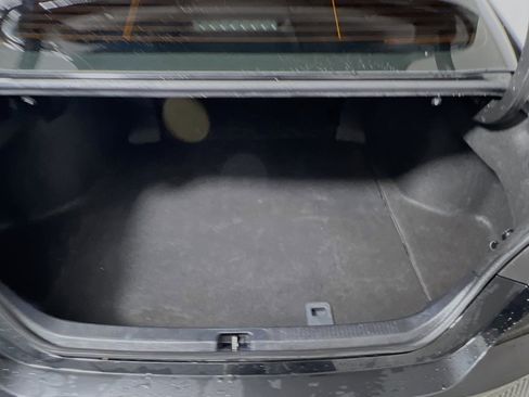 Used 2022 Toyota Camry LE image 34