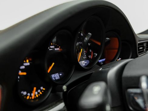 Used 2016 Porsche 911 GT3 RS RWD image 45