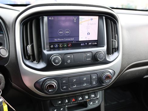 Used 2019 GMC Canyon SLT w/ Driver Alert Package image 26